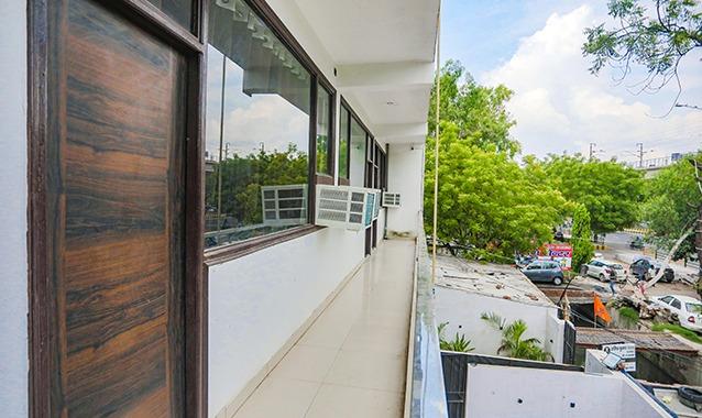 fabexpress premium luxury stay