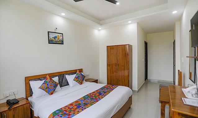 fabexpress premium luxury stay