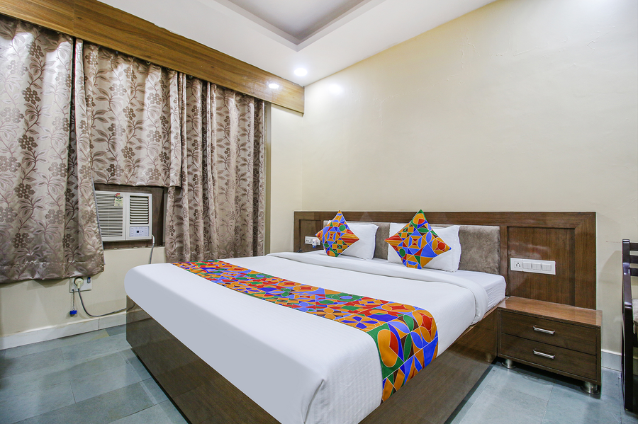 fabhotel silver inn i