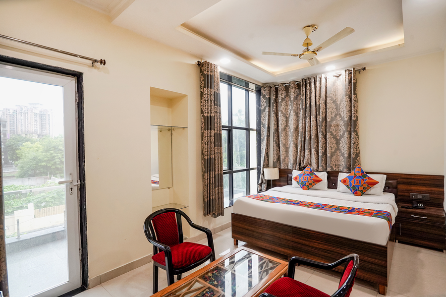 fabhotel 17 suites kailash hospital
