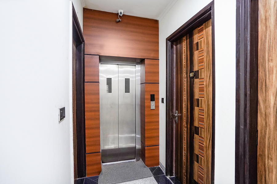 fabhotel 17 suites kailash hospital