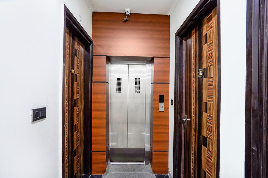 fabhotel 17 suites kailash hospital