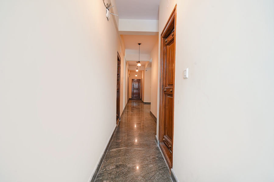 fabhotel crystal suites near marathahalli junction