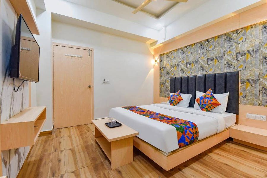 fabhotel symphony grand