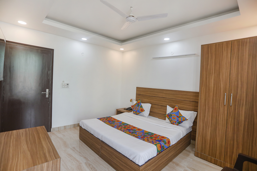 fabhotel unique stay