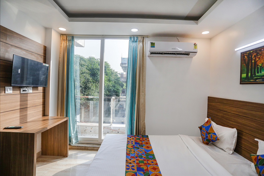 fabhotel unique stay