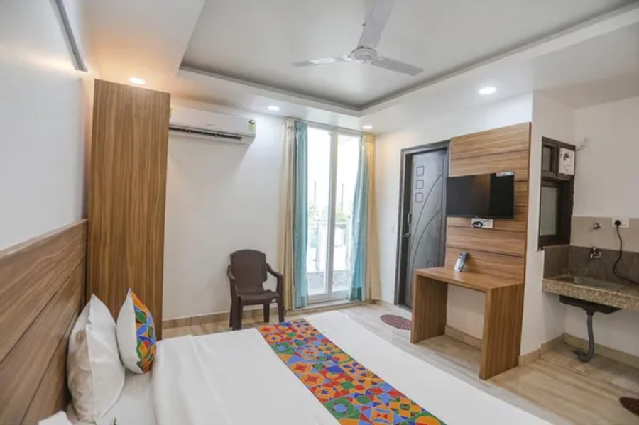 Fabhotel Unique Stay,25, Shahpur Village, Jp Hospital, Gautam Buddha Nagar, Noida, Uttar Pradesh, 201301,3 star