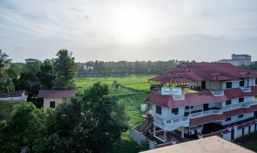 treebo amigos residency cochin airport hotel