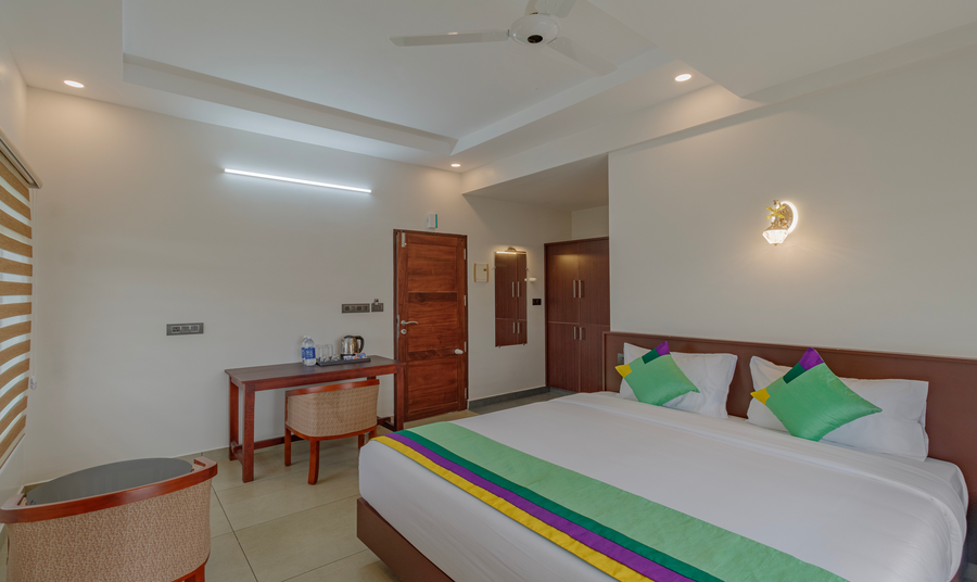 treebo amigos residency cochin airport hotel