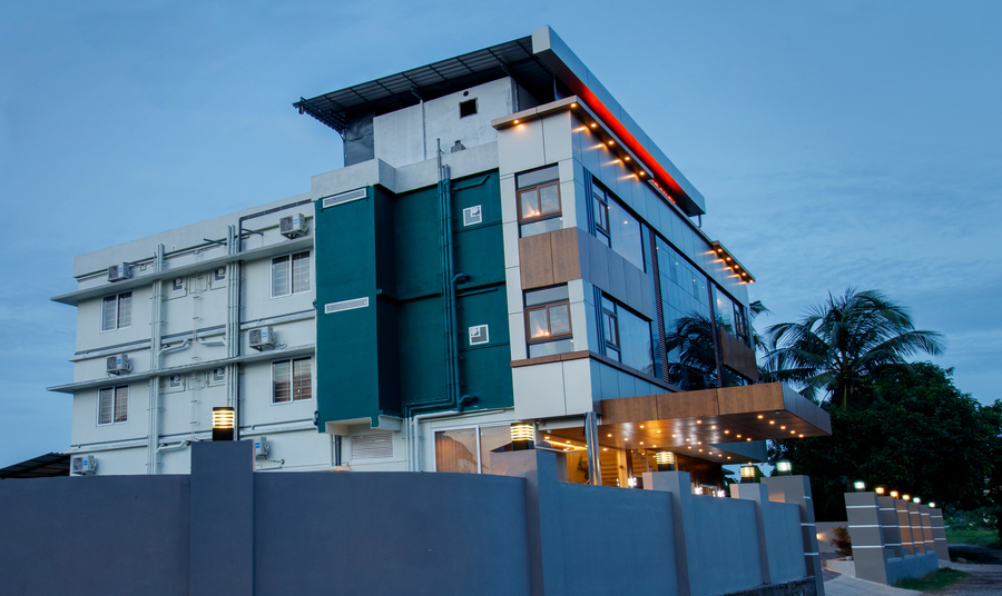 treebo amigos residency cochin airport hotel