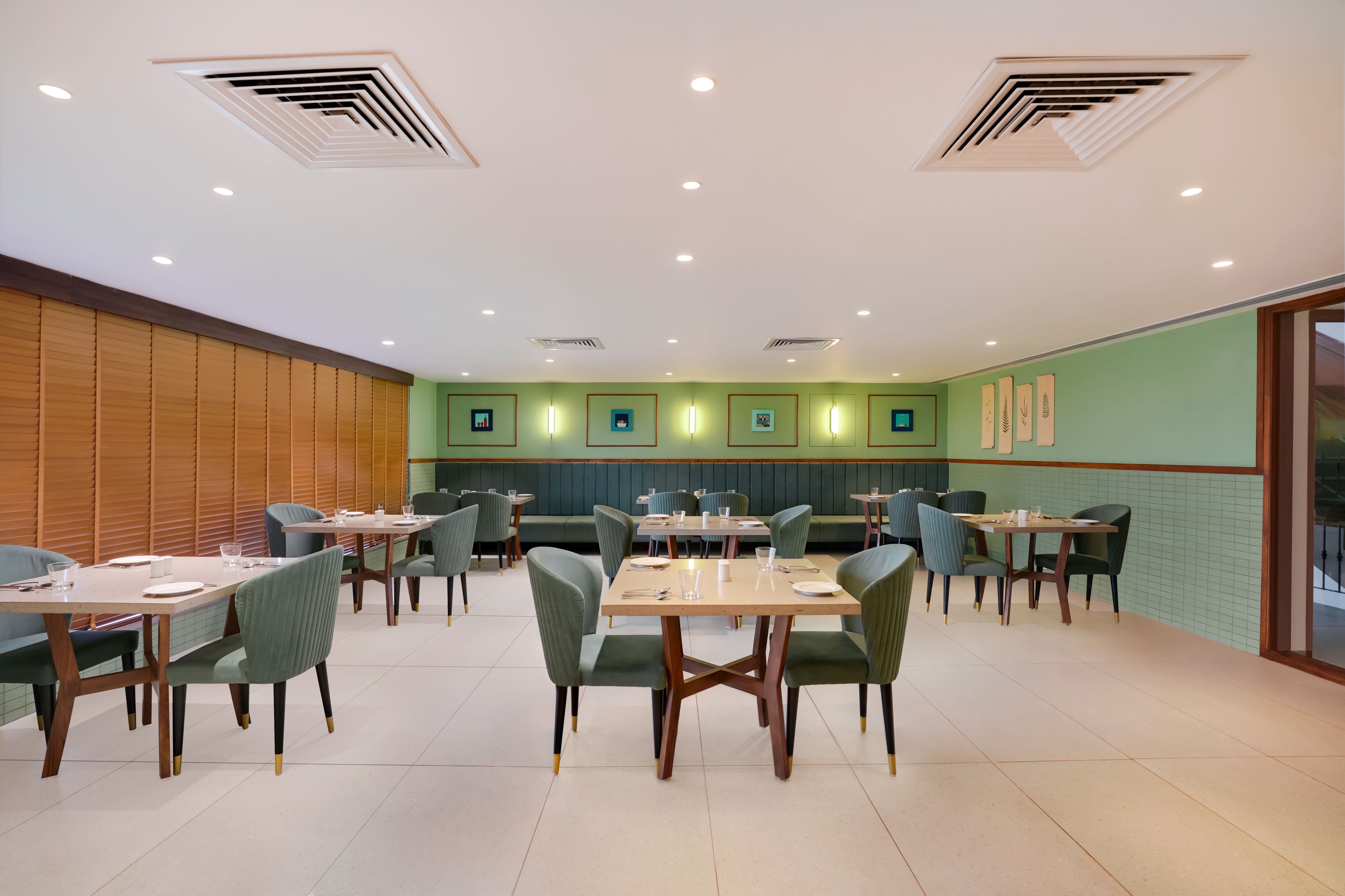 Lemon Tree Hotel, Rajkot, Rajkot Train Station , Rajkot,4 star