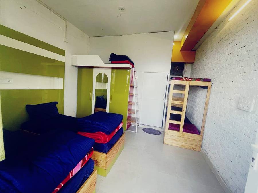 The Mountain Huts,Kempty Fall Road,3 star