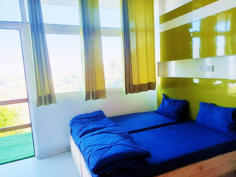 The Mountain Huts,Kempty Fall Road,3 star