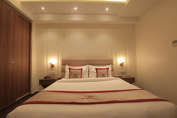 hotel holy vivasa