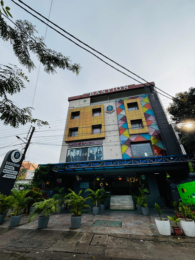 The Bastion,Narmadapuram Road,3 star