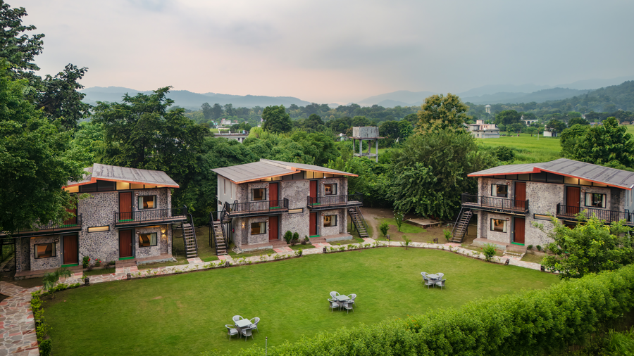 The Comfort Gir Resort,Keshod>>Haripur,3 star