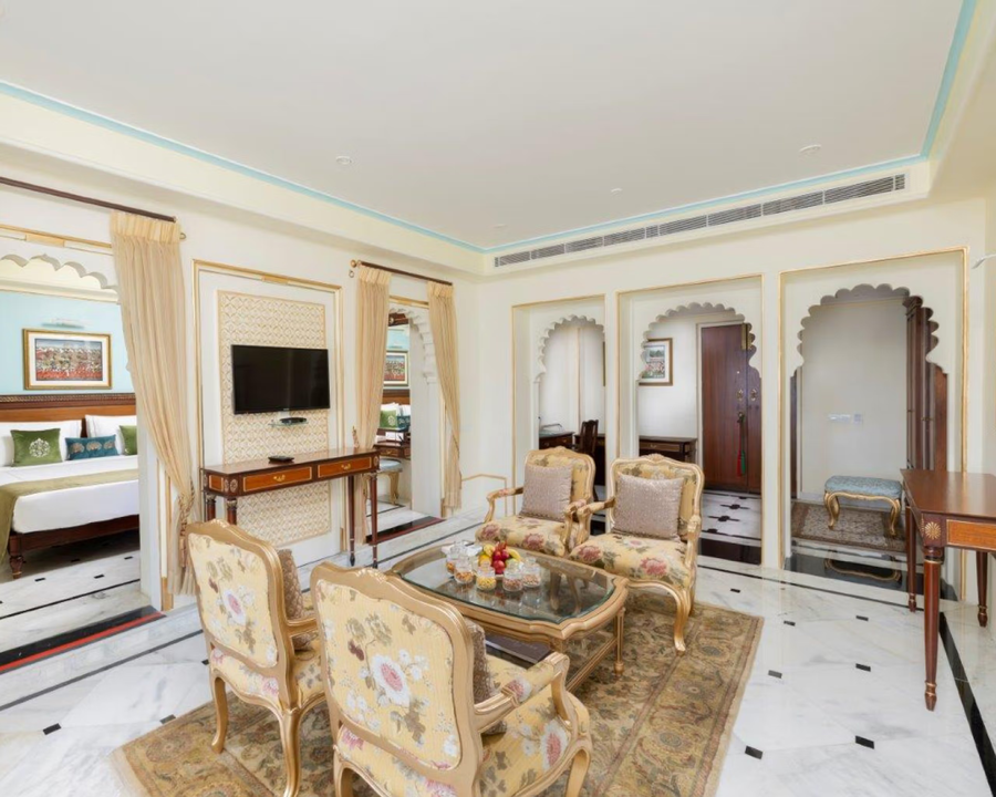 taj fateh prakash palace udaipur