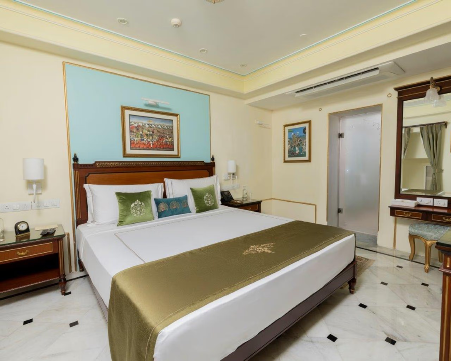 taj fateh prakash palace udaipur