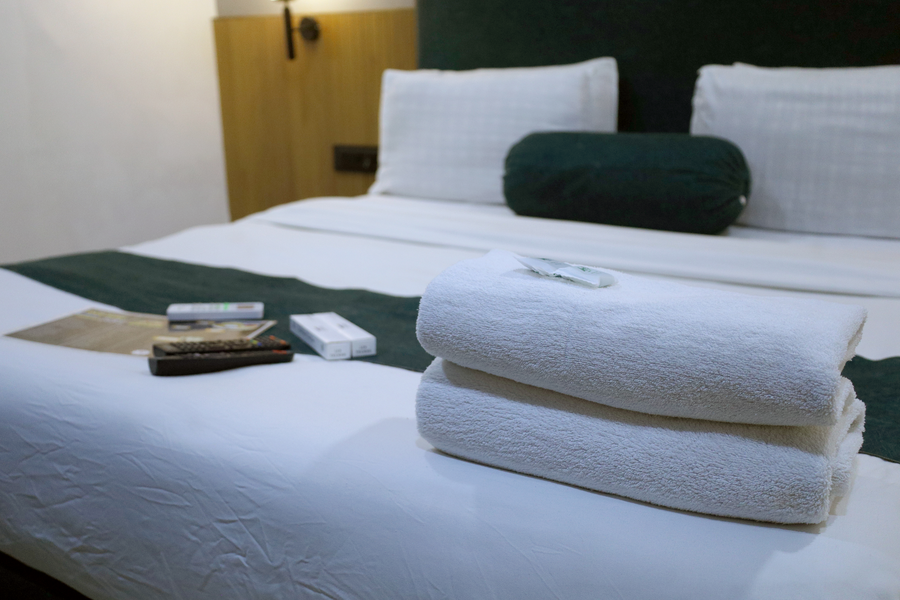 hotel gold leaf