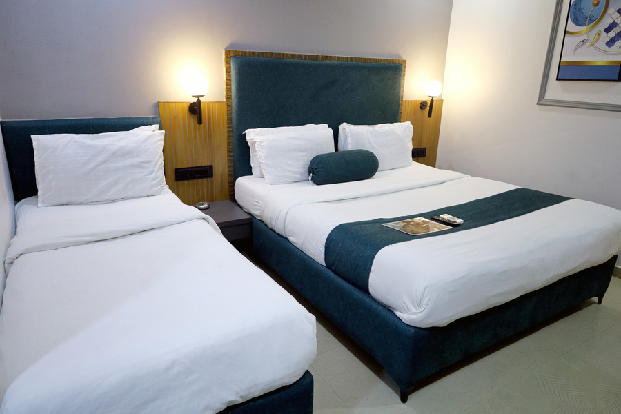 hotel gold leaf