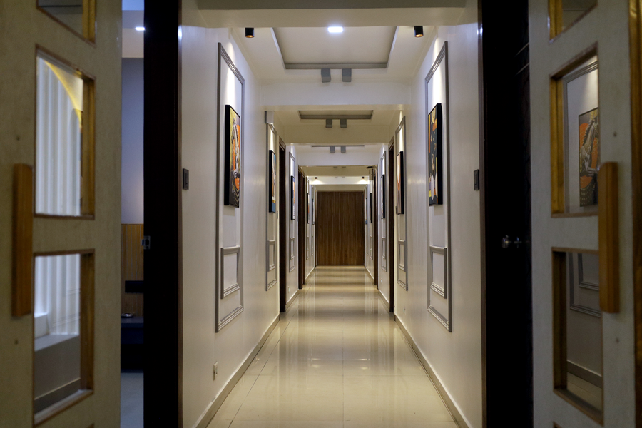 hotel gold leaf