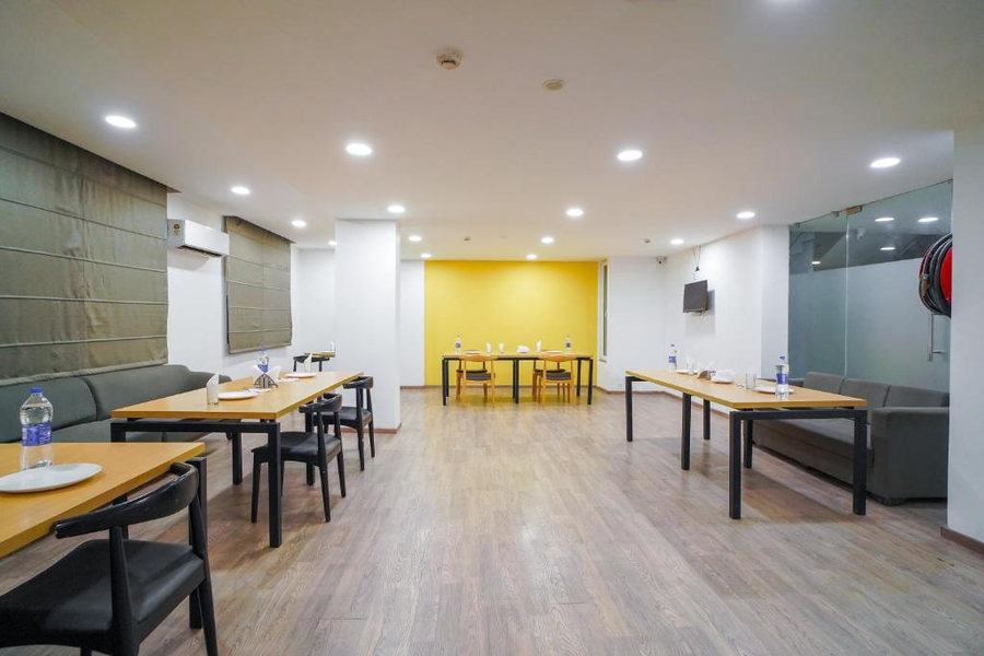 saltstayz express medicity near medanta hospital