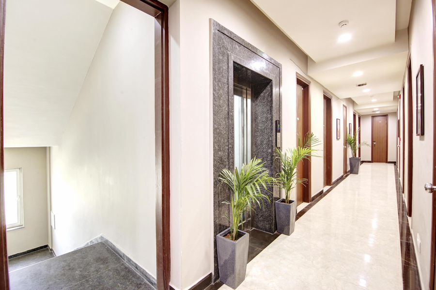 Saltstayz Select - Near Sohna Road City Center, Sector 46,3 star