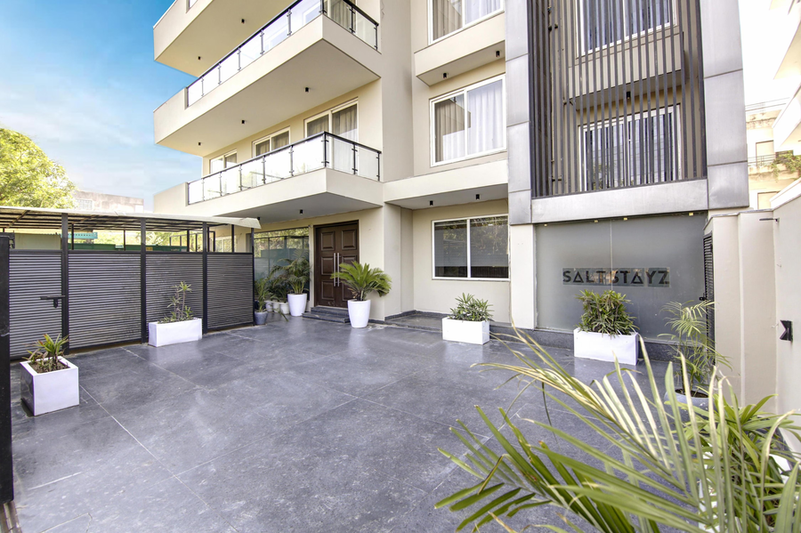 Saltstayz Select - Near Sohna Road City Center, Sector 46,3 star