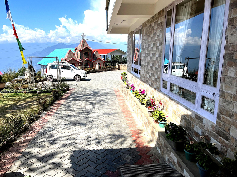 sakura garden retreat ravangla