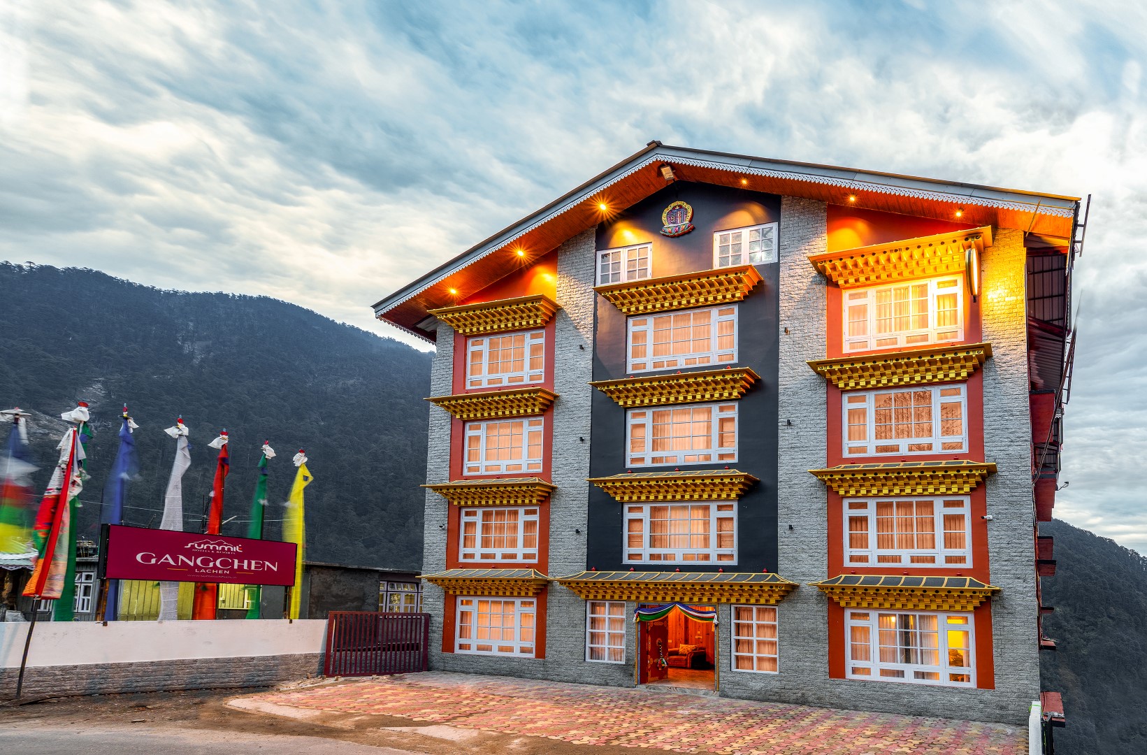 Summit Gangchen Hotel