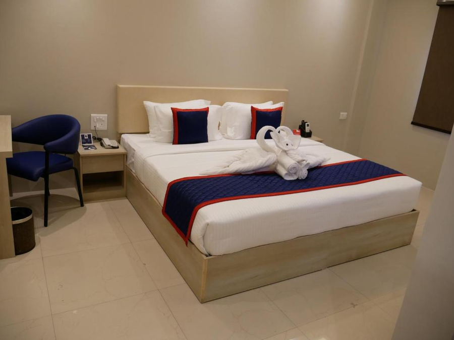 Zip By Spree Hotels Bhopal,Hoshangabad Road,3 star