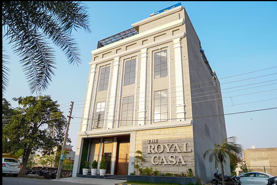 The Royal Casa