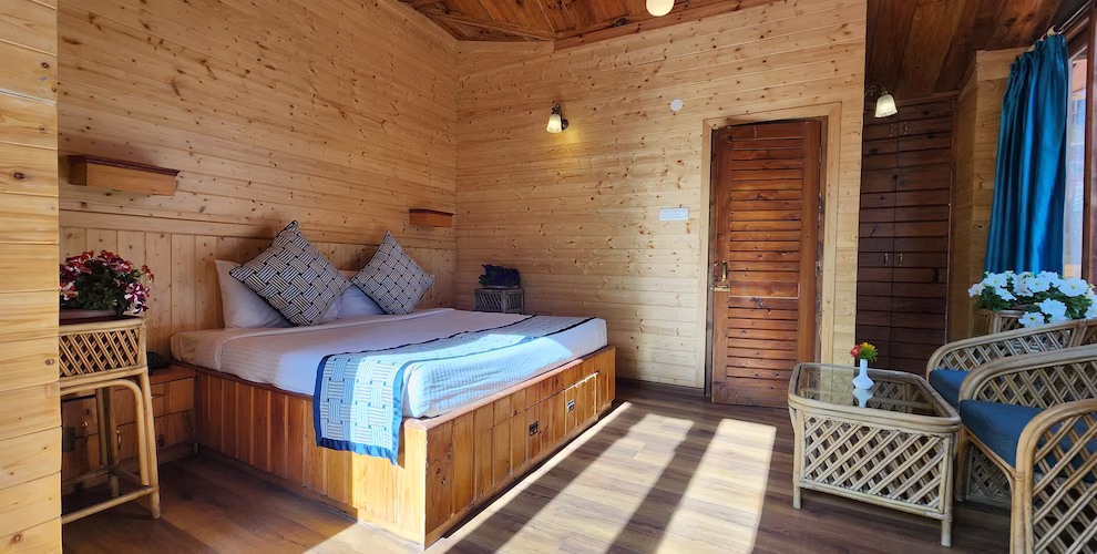 the chalets naldehra