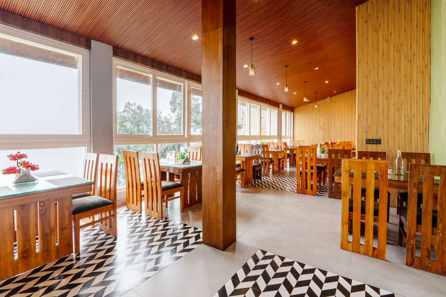 treebo premium queen of hills near mall road