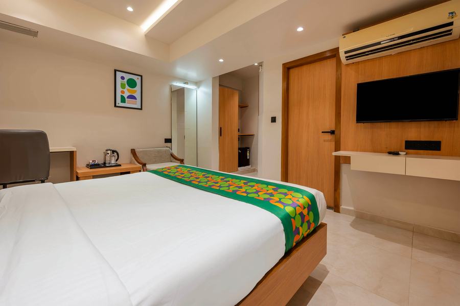 treebo shree krishna palace