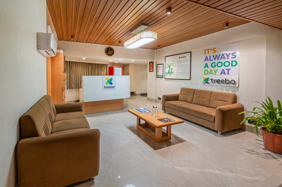 Treebo Shree Krishna Palace,Patel Avenue, Nr.Gurudwara,S G Highway, Thaltej, Ahmedabad, Ahmedabad, Gujarat, 380059,3 star