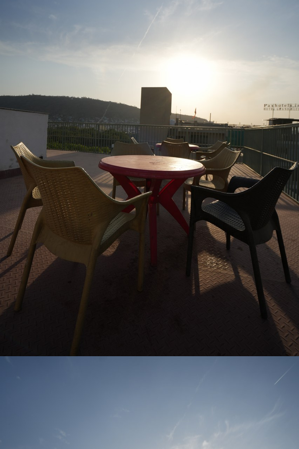 hotel sparkle inn just 400 meters from udaipur railway station