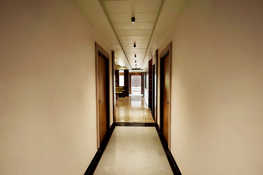 hotel sparkle inn just 400 meters from udaipur railway station