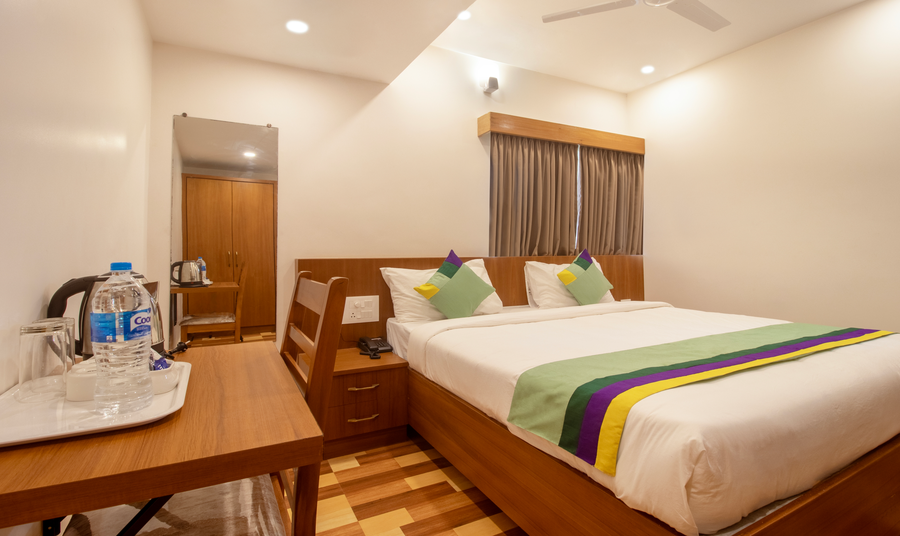treebo elite plaza 700 mtrs from madikeri fort
