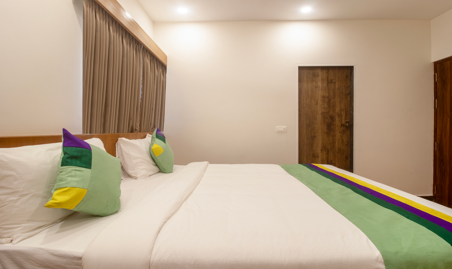 treebo elite plaza 700 mtrs from madikeri fort
