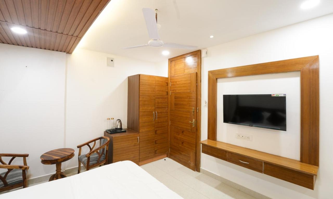 Sun In Sea Beach Resort,House No S/B27, Maddovaddo, Calangute, 403516 Calangute, India,3 star