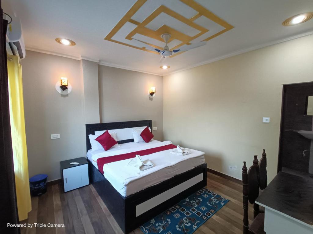 Goroomgo Mohit Paying Guest House Varanasi