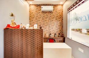 Silk Inn Luxury At No Cost,Gomti Nagar,2 star
