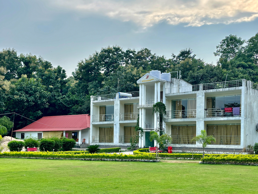 palashgram eco resort