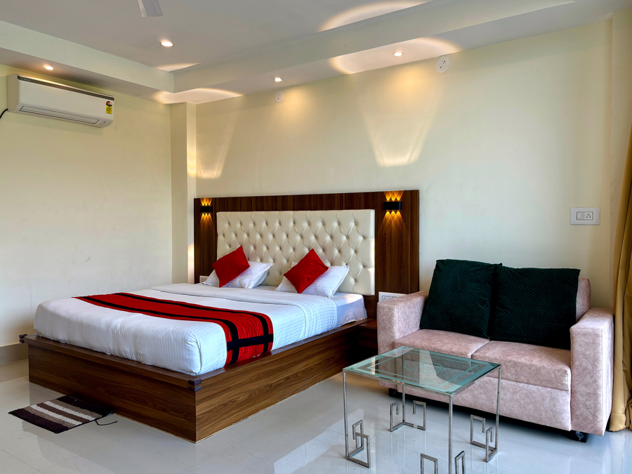 palashgram eco resort