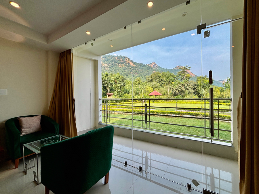 palashgram eco resort