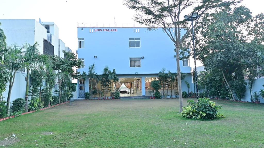 hotel shiv palace