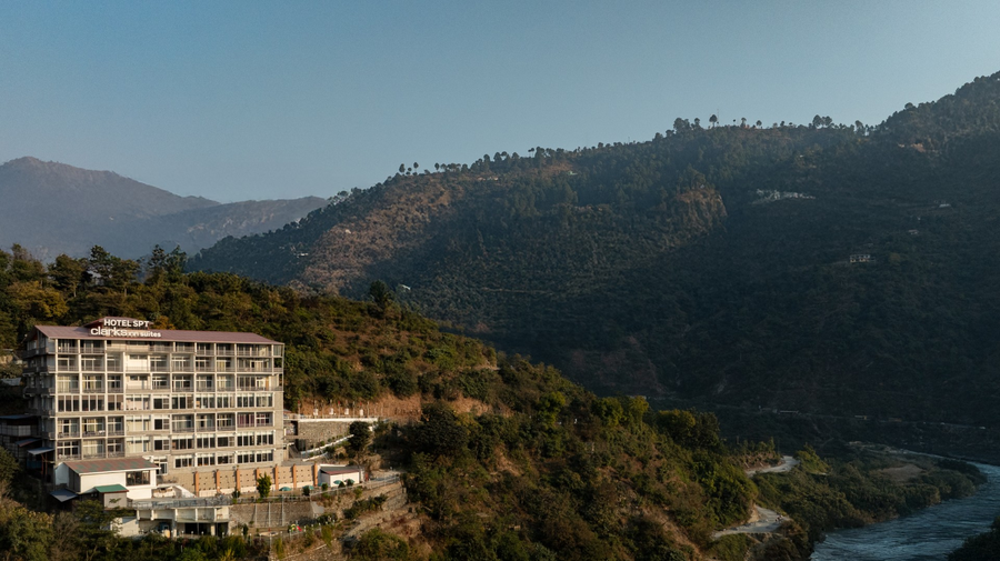 spt clarks inn suites mandi