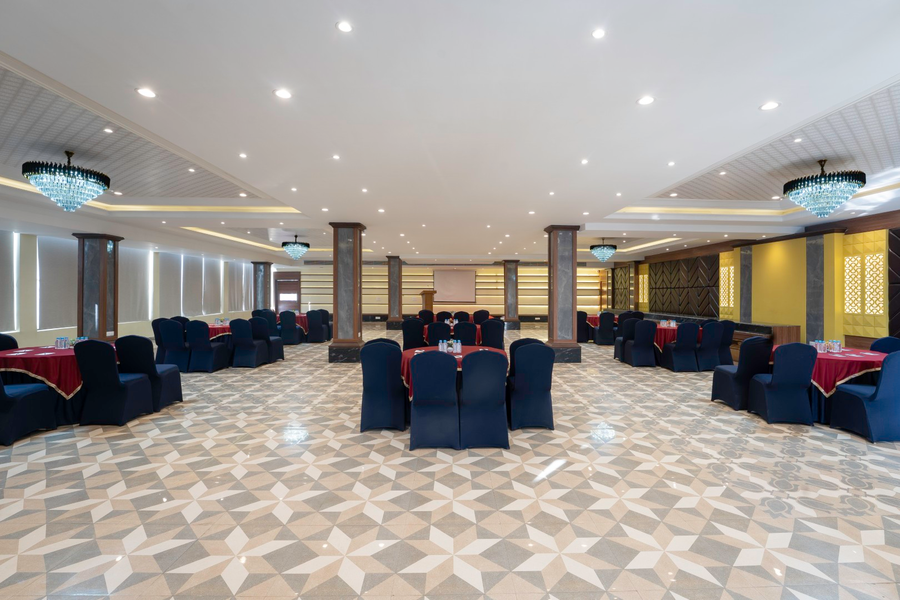 spt clarks inn suites mandi