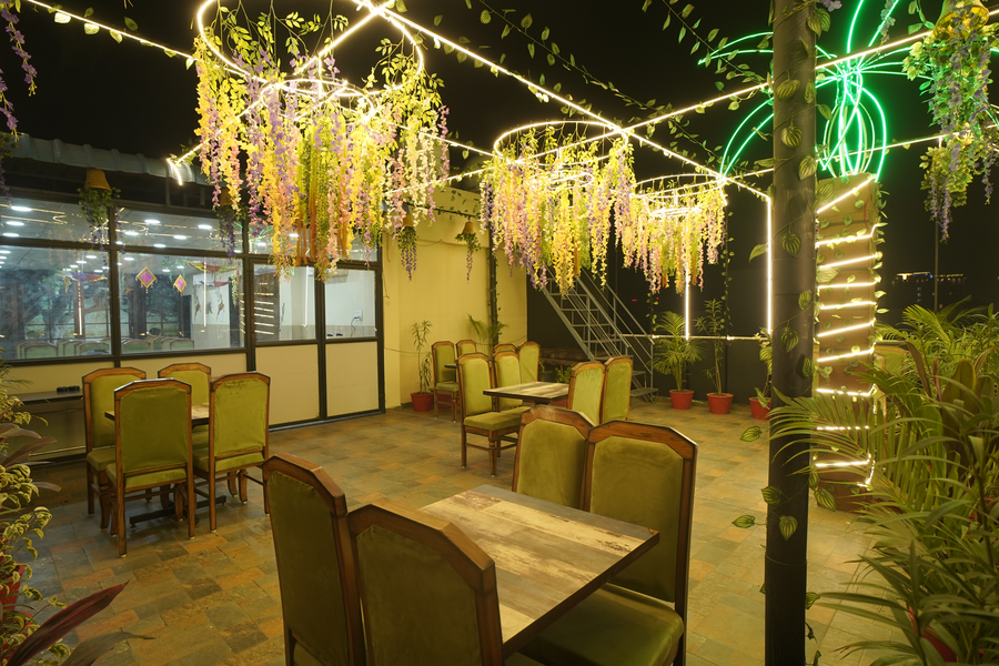 Hotel Adhiraj Inn,Electricity Board Area,3 star